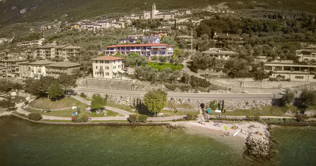 Residence San Vito Brenzone sul Garda Exterior photo